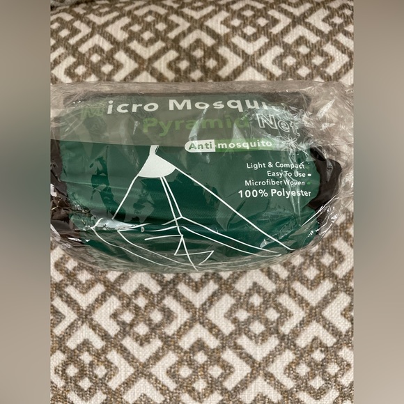 Mekkapro Micro Mosquito Pyramid Net NWT - Picture 5 of 5